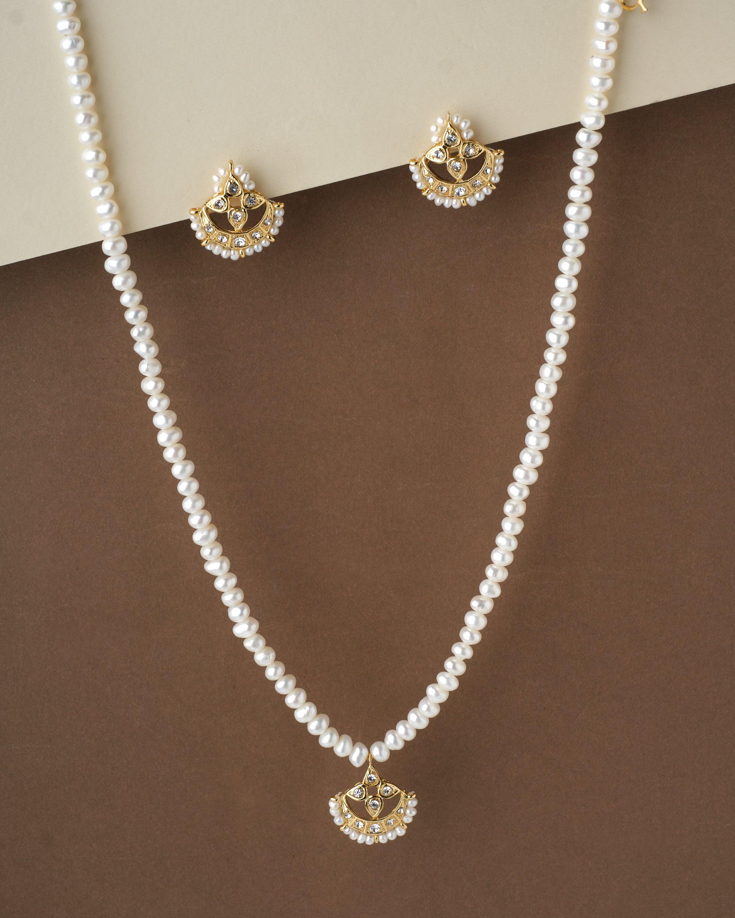 Single Strand Cultured Pearl Necklace w/ 18k White Gold Sapphire Diamond  Clasp